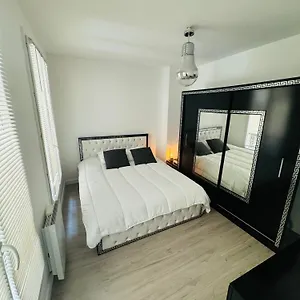 Charmante F2 Au Coeur De 1er , Parigi Francia